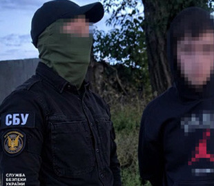 Росіяни вербували підлітків через чати знайомств: на Київщині хлопця змусили палити вантажівки