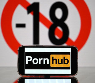 У ЄС почали розслідування щодо 4 платформ, зокрема Pornhub, щодо контролю віку користувачів