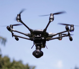 У Німеччині розслідують зв’язки польотів дронів з "тіньовим" судном Росії