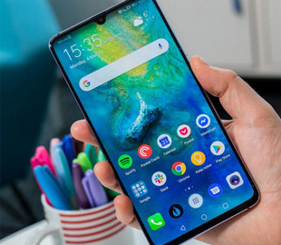 Новий смартфон Huawei дозволить дзвонити після розрядки акумулятора