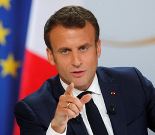 Макрон закликав створити "європейського чемпіона" у виробництві супутників
