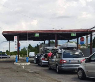Українців попередили про короткочасне закриття пункту пропуску на кордоні з Угорщиною