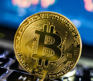 Криптовалюті біткоїн спрогнозували істотне падіння найближчим часом