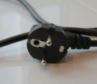 Які електроприлади треба вимикати щовечора: це допоможе зекономити