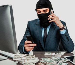 Телефонний шахрай ошукав жінку на 6 тисяч гривень