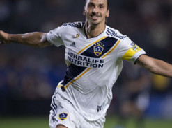 Ибрагимович запустил новый челлендж, который заставит всех жевать жвачку