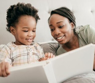 Чому друковані книжки для дітей корисніші за електронні