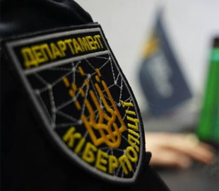 Замість півмільйона кримінальна справа: як поліція врятувала киянку