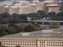 Пентагон удвічі збільшив кількість ЗМІ, які мають звільнити офісні приміщення