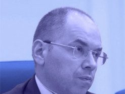 У перший день онлайн-запису на вакцинацію заявки подали майже 45 тис. осіб