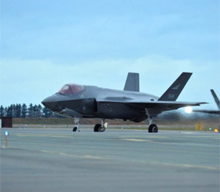Китай конфіскував партію надсекретних компонентів винищувача F-35, – Bloomberg