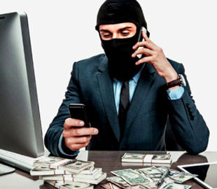Телефонна розмова з "банкіром" коштувала чоловіку 29 тисяч гривень