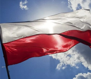 Польща вимагає припинити видачу віз росіянам на рівні ЄС