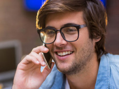 Як розрадити людей в час COVID-19 та стати "телефонним другом"