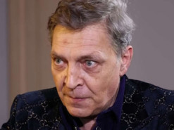 МВД России объявило в розыск журналиста Александра Невзорова
