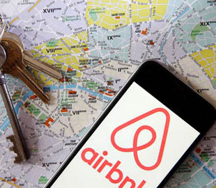 Опасно для жизни: Airbnb запретит бронирование помещений на Хэллоуин