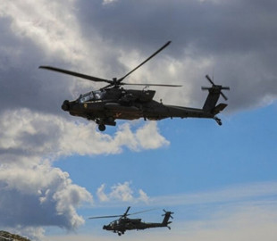 Південна Корея може відмовитися від закупівлі гелікоптерів Apache, хоча вже має “зелене світло” на 36 машин