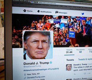 Твиттер Трампа лишился 400 тысяч подписчиков