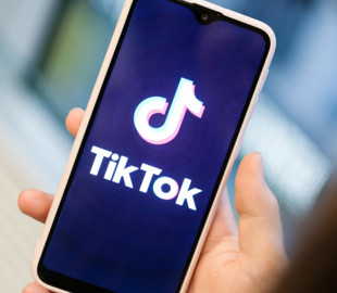 TikTok видалив понад 100 тисяч фейкових акаунтів у Молдові перед виборами