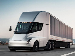 Полностью электрический грузовик Tesla Semi готов к массовому производству