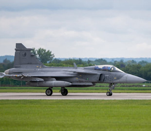 Чеські літаки Gripen вилетіли до Польщі через атаку російських дронів в Україні