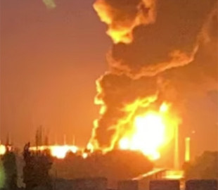 Нічні пожежі на нафтобазах Ростовщини є спецоперацією СБУ – джерело