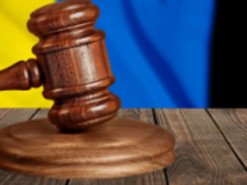 Суд оштрафував жінку, донька якої публікувала у TikTok відео російською мовою