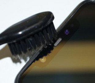 Як правильно почистити динамік смартфона в домашніх умовах за кілька хвилин: топ-5 порад