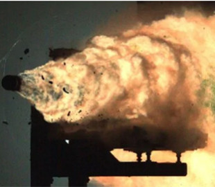 У Китаї рейкотрон вистрілив "розумною" бомбою зі швидкістю 6125 км/год, але промахнувся