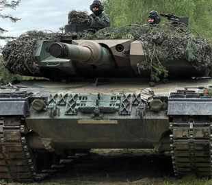 В Польщі арештували майно керівників Bumar-Łabędy через зрив модернізації Leoaprd 2
