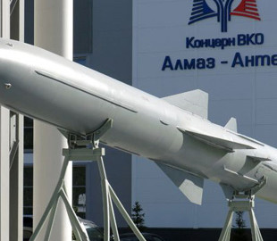 Надзвук та складна траєкторія. Головне про ракети "Онікс" і чому їх не вдається збивати