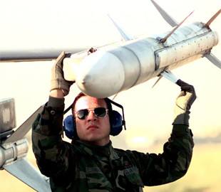 Розкриті технічні характеристики американської керованої ракети AIM-120D класу «повітря-повітря»