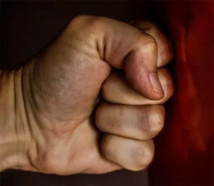У Києві чоловік вбив свого товариша через старий телефон