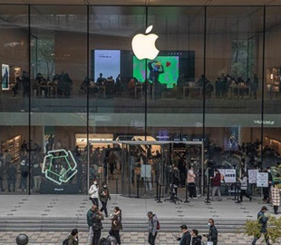 Гендиректор Apple получил от компании акций на $750 млн