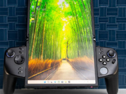 Lenovo представила концепт ігрової консолі, що трансформується в ноутбук