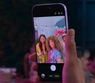 Звичайний iPhone 17 несподівано зрівнявся з Galaxy S26 Ultra у рейтингу камер