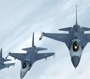 Від чуток до забобонів: чому не існує винищувачів F-13 та F-17