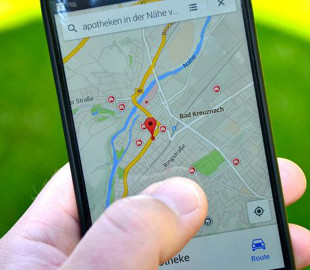 Використовуйте геолокацію смартфона на 100%, щоб знайти близьких, авто чи загублений телефон