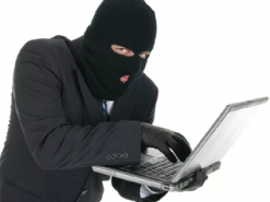 55-річна жінка планувала отримати гроші із зимової підтримки, натомість втратила 26 тисяч гривень