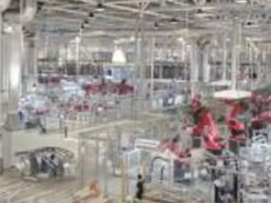 Tesla показала на видео китайскую гигафабрику изнутри