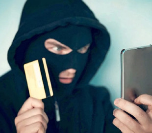 Поліція викрила телефонних шахраїв, які виманювали гроші у родичів зниклих бійців