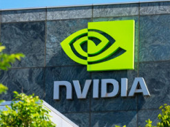 Усе почалося з двох відеокарт: глава NVIDIA розповів, як зародився сучасний ШІ