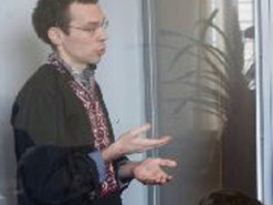 Блогеру Муравицькому продовжили нічний арешт