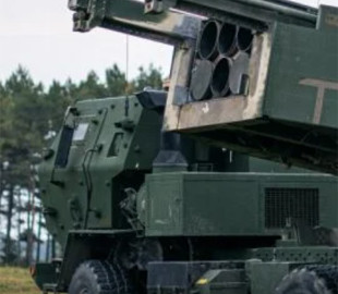 В США заарештували військових за продаж секретних даних про HIMARS, Bradley та Stryker