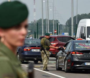 В Україні змінилися правила виїзду за кордон: що нового