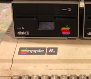 Компьютер Apple IIe заработал после тридцати лет простоя