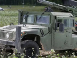 Сили оборони тестують американську САУ 2-CT Hawkeye: чим вона небезпечна для ЗС РФ