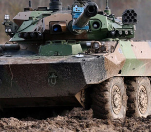 Що таке AMX-10RC – французькі легкі танки чи бронемашини з гарматою, технічні характеристики та переваги