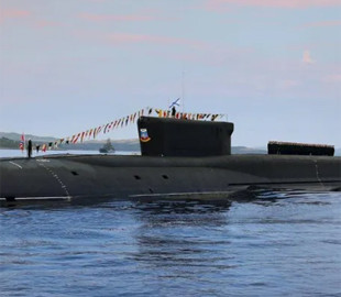 Російський флот почав захищати стратегічні субмарини сітками від дронів