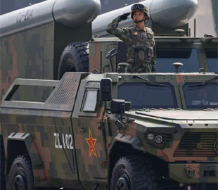 Дипломат США звинуватив Китай у викраденні розробок техніки